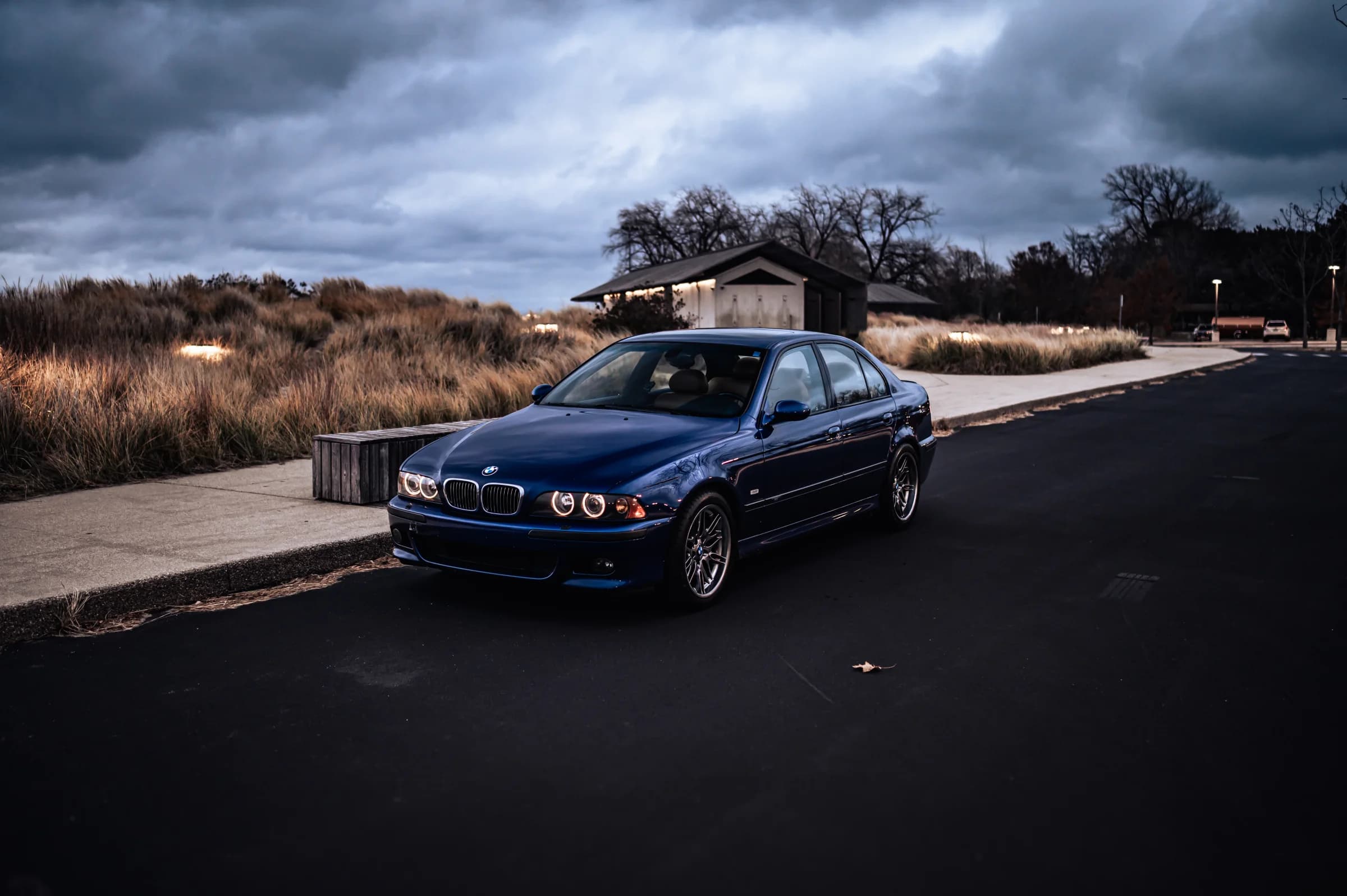 Le Mans Blue BMW E39 M5 at blue hour